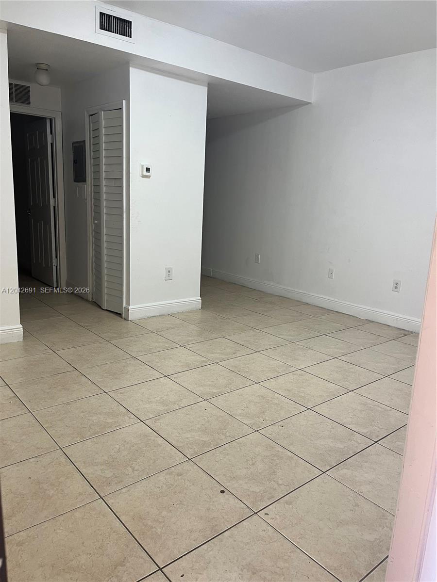 2185 NW 16th Ter # 10, Miami FL 33125 photo 4