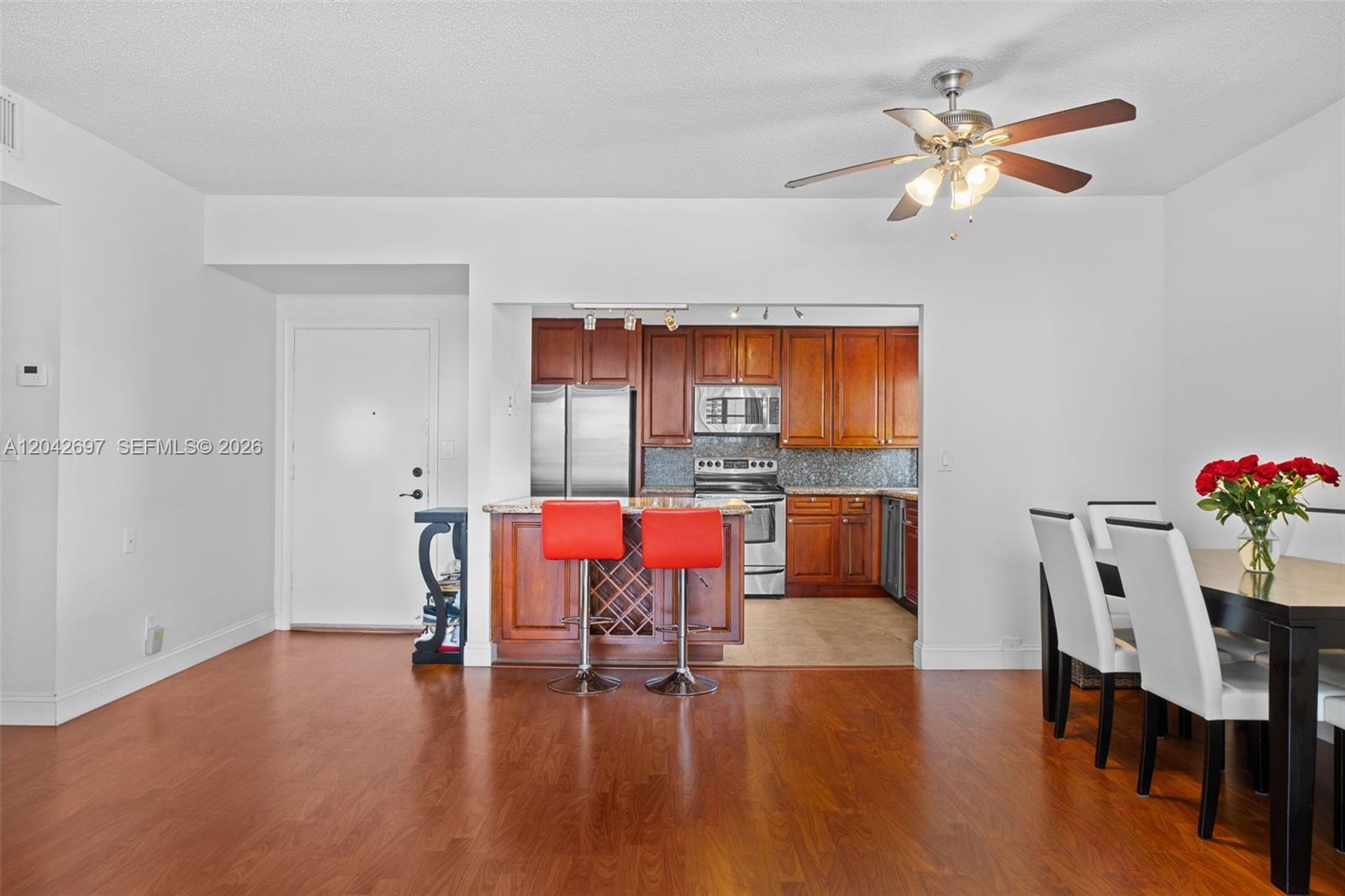 1817 S Ocean Dr, Hallandale Beach FL 33009 photo 4