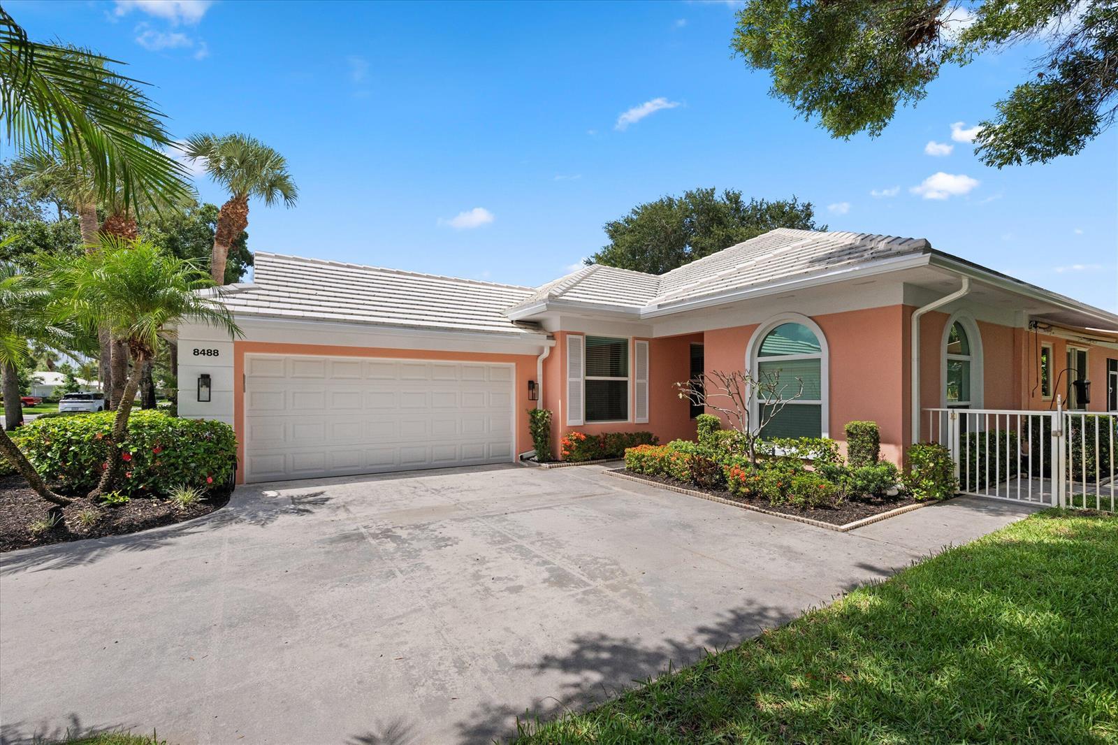 8488 Beaconhill Road, Palm Beach Gardens FL 33410 photo 2