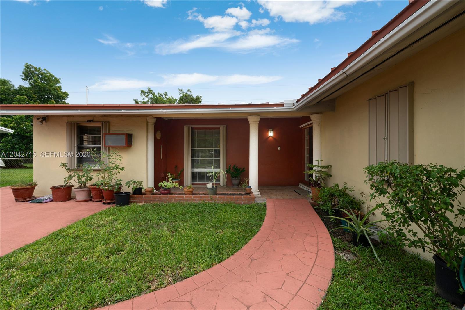 10315 SW 200th St, Cutler Bay FL 33157 photo 2