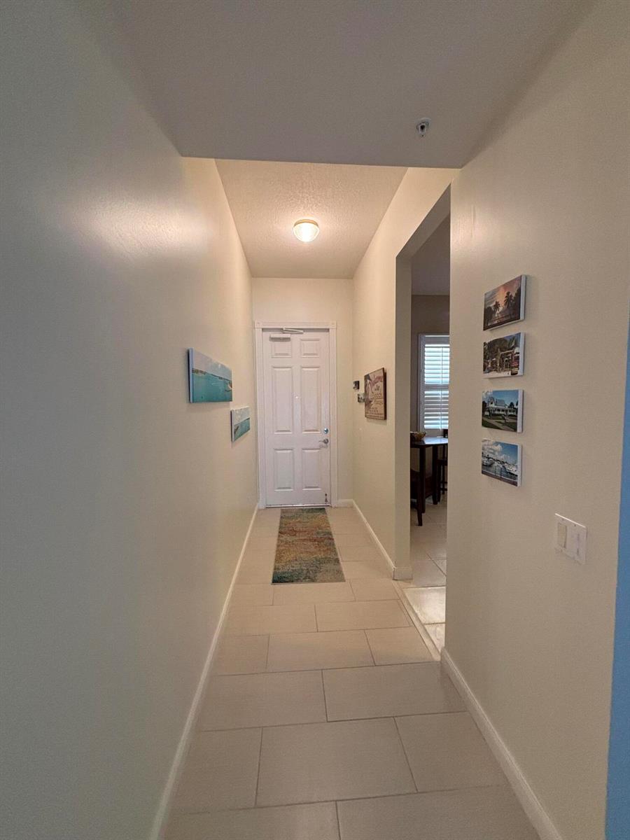 29 Harbour Isle W # 102, Fort Pierce FL 34949