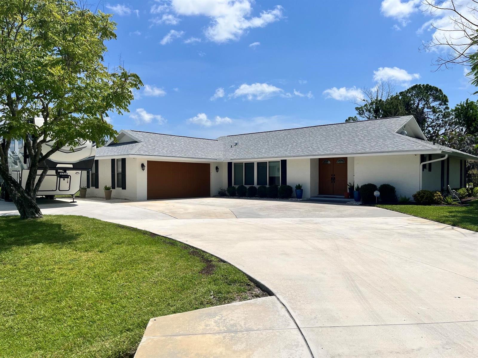 2001 SE Bisbee Street, Port St. Lucie FL 34952