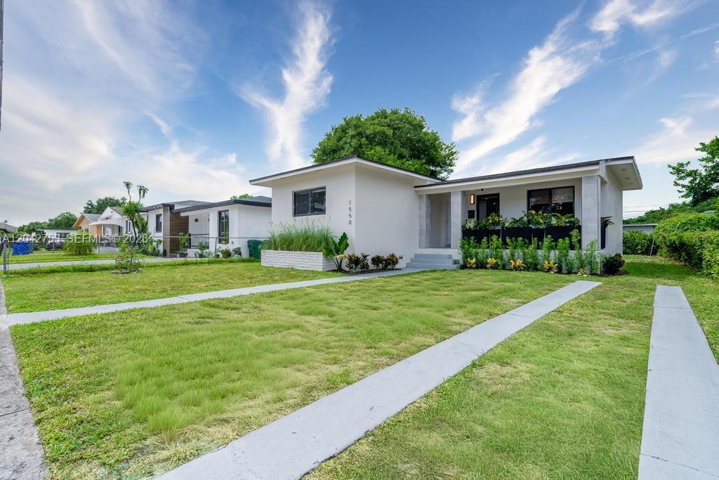 1550 NW 52nd St, Miami FL 33142