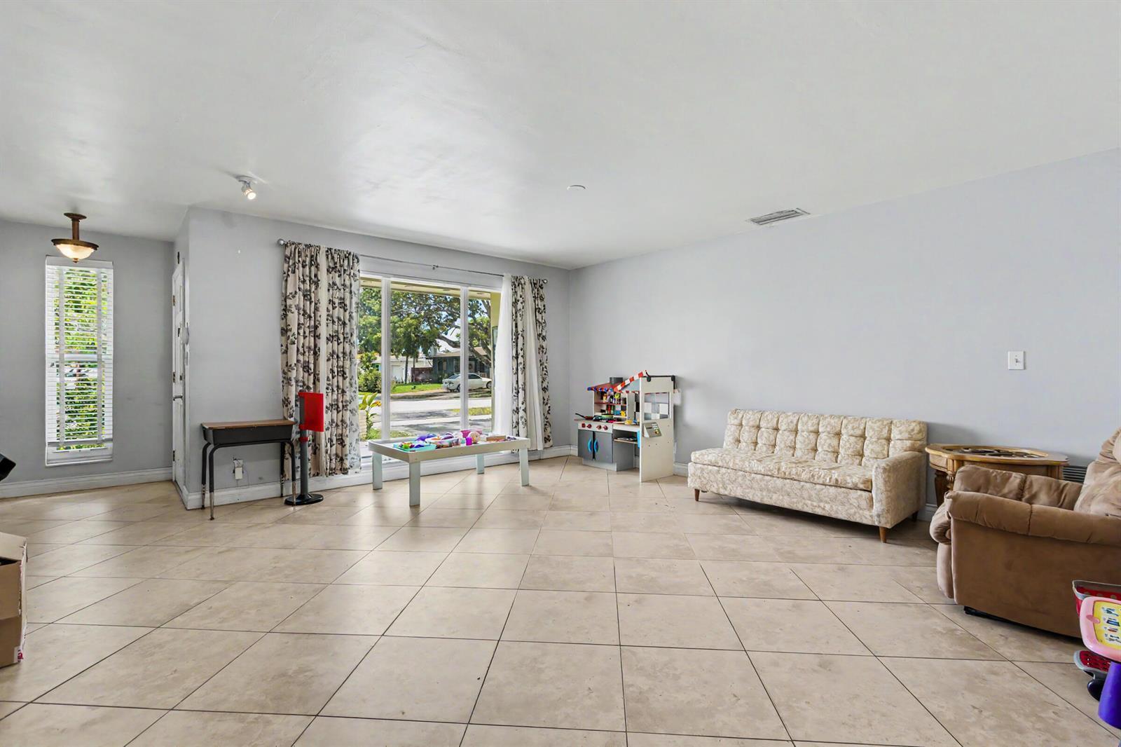 3201 Liberty Street, Hollywood FL 33021 photo 3