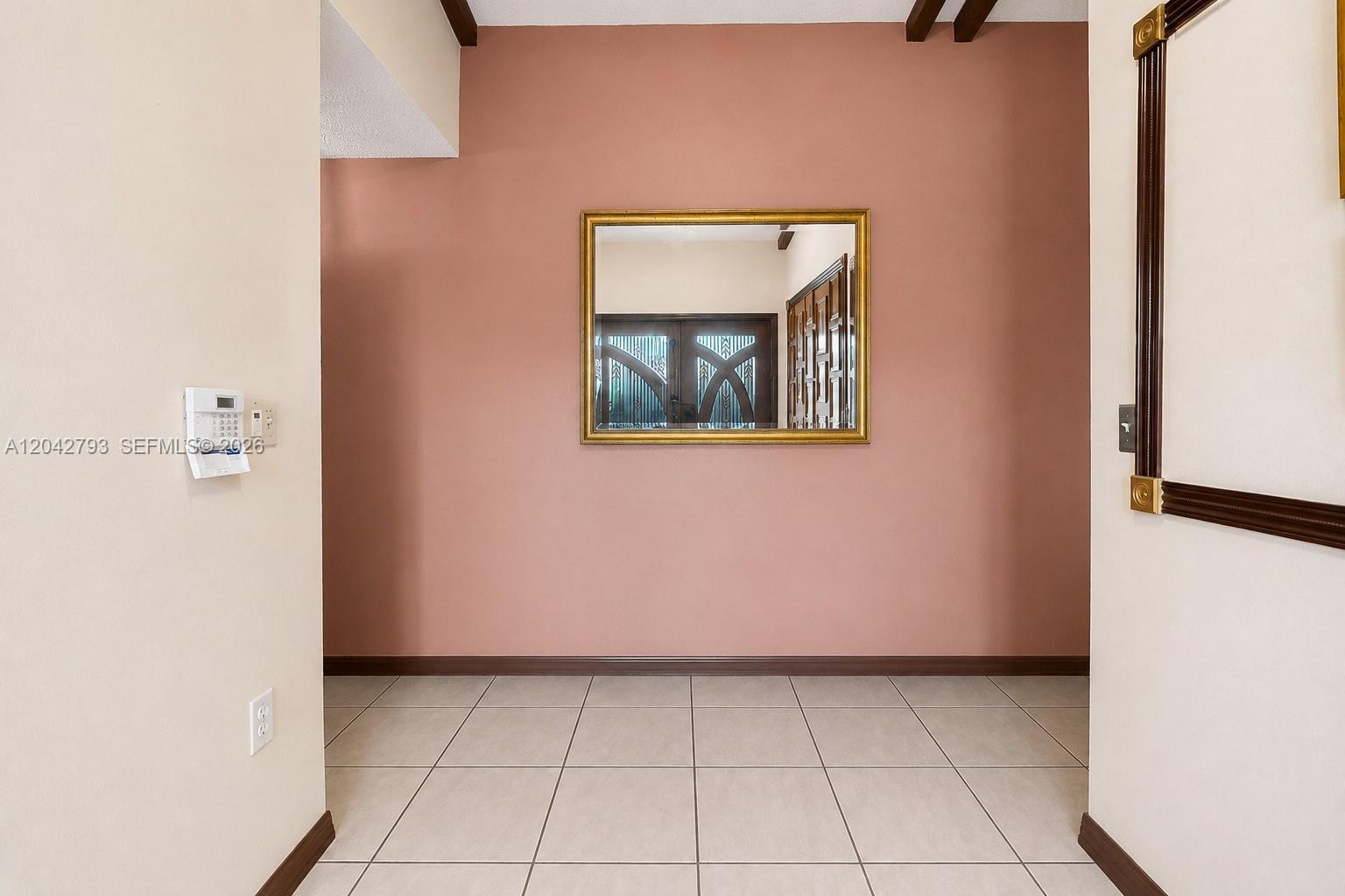 7365 N Augusta Dr, Hialeah FL 33015 photo 4