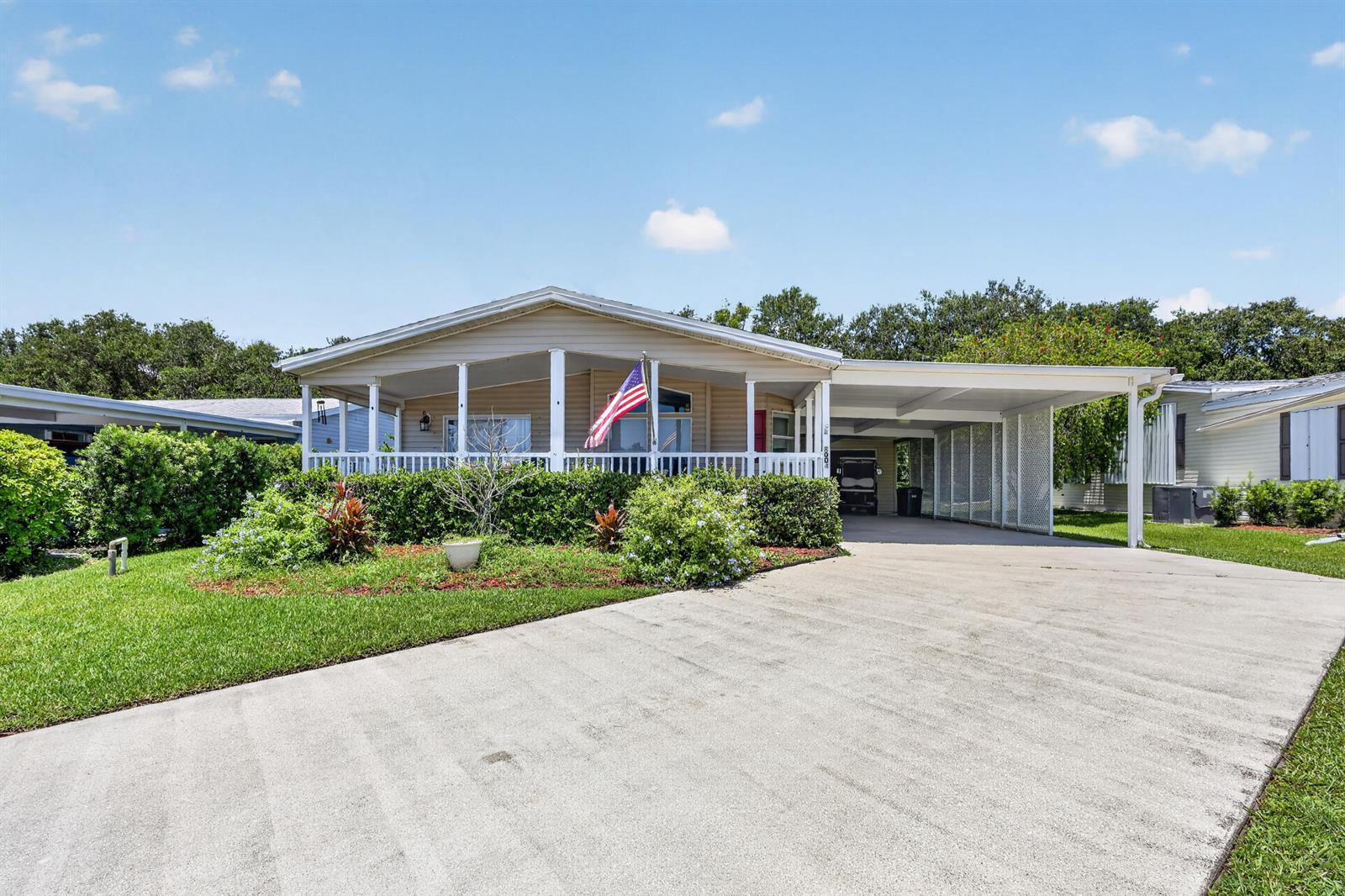 8004 Long Drive, Port St. Lucie FL 34952