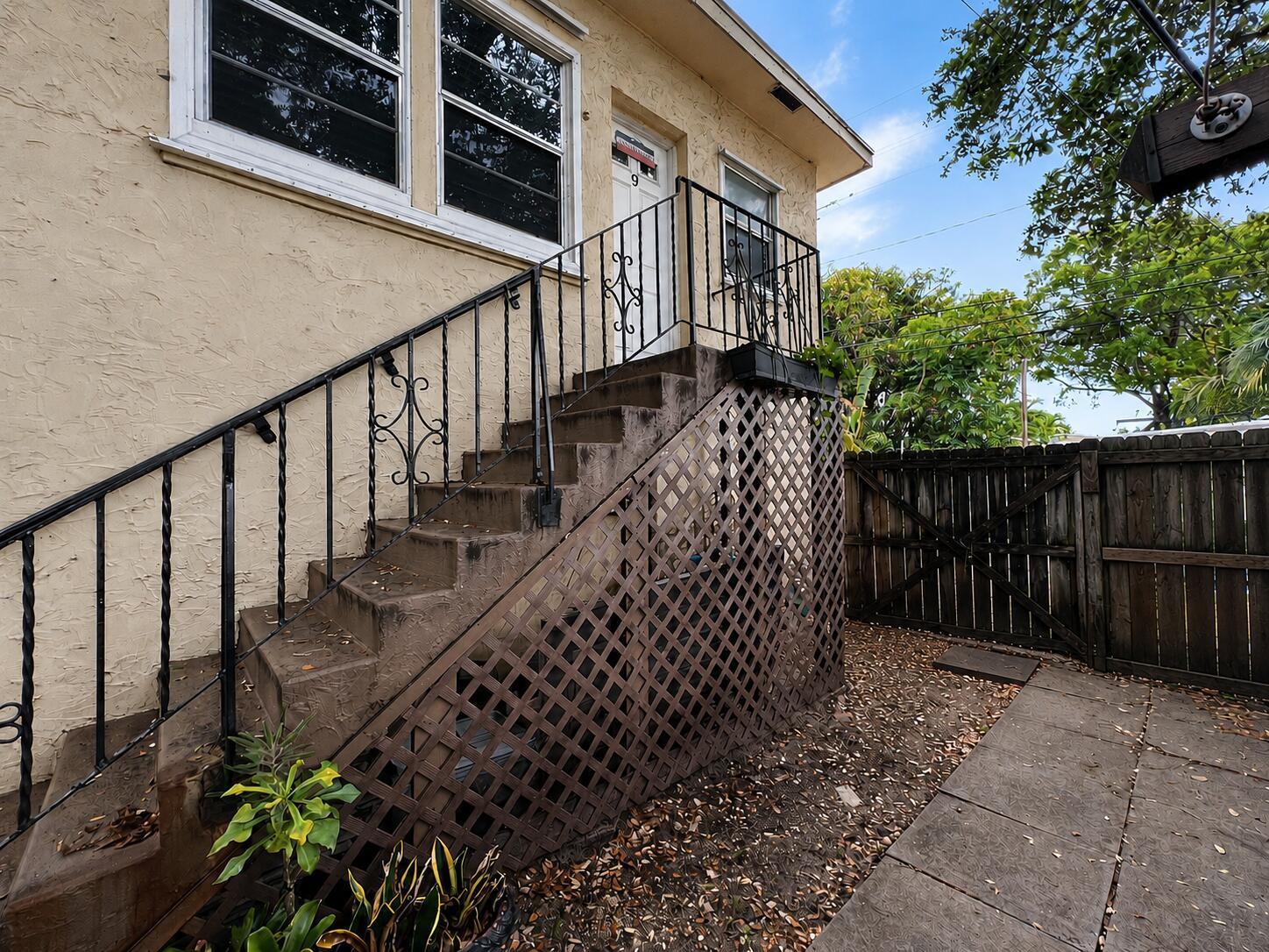 1857 Buchanan Street # 9, Hollywood FL 33020