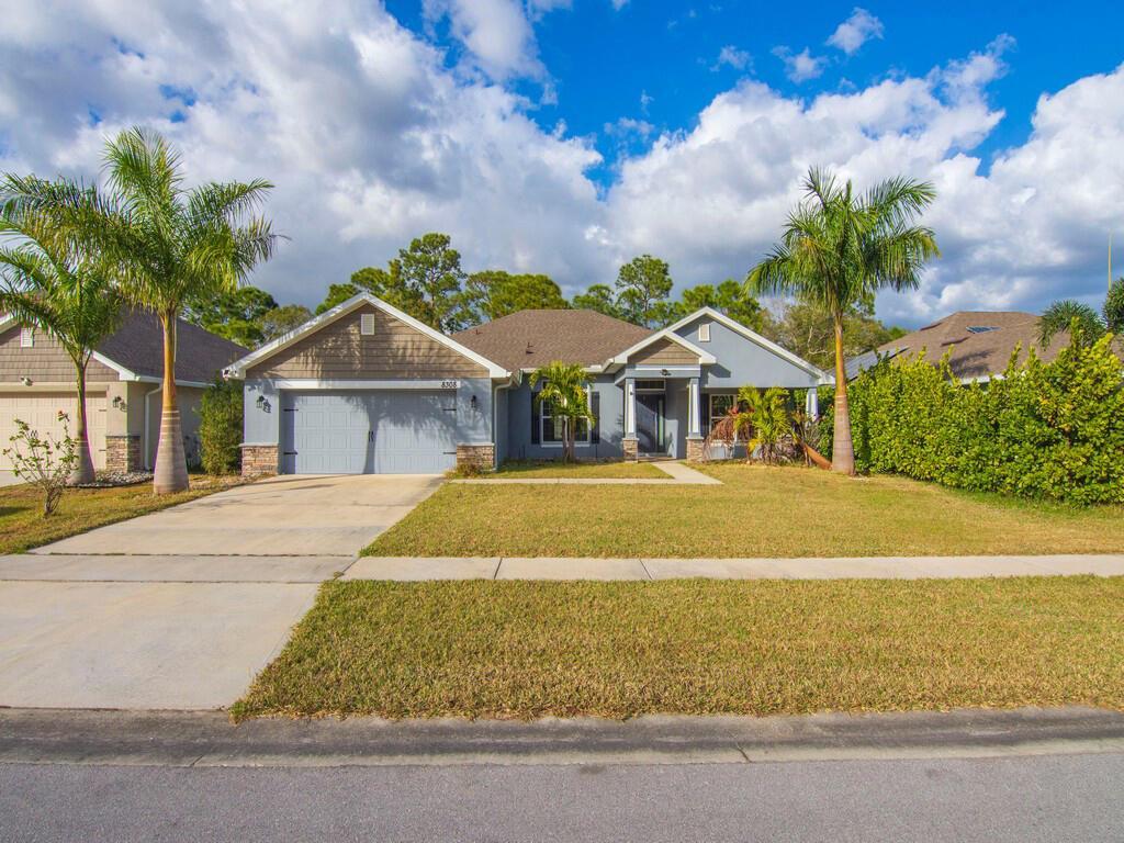 8308 Amalfi Circle, Fort Pierce FL 34951