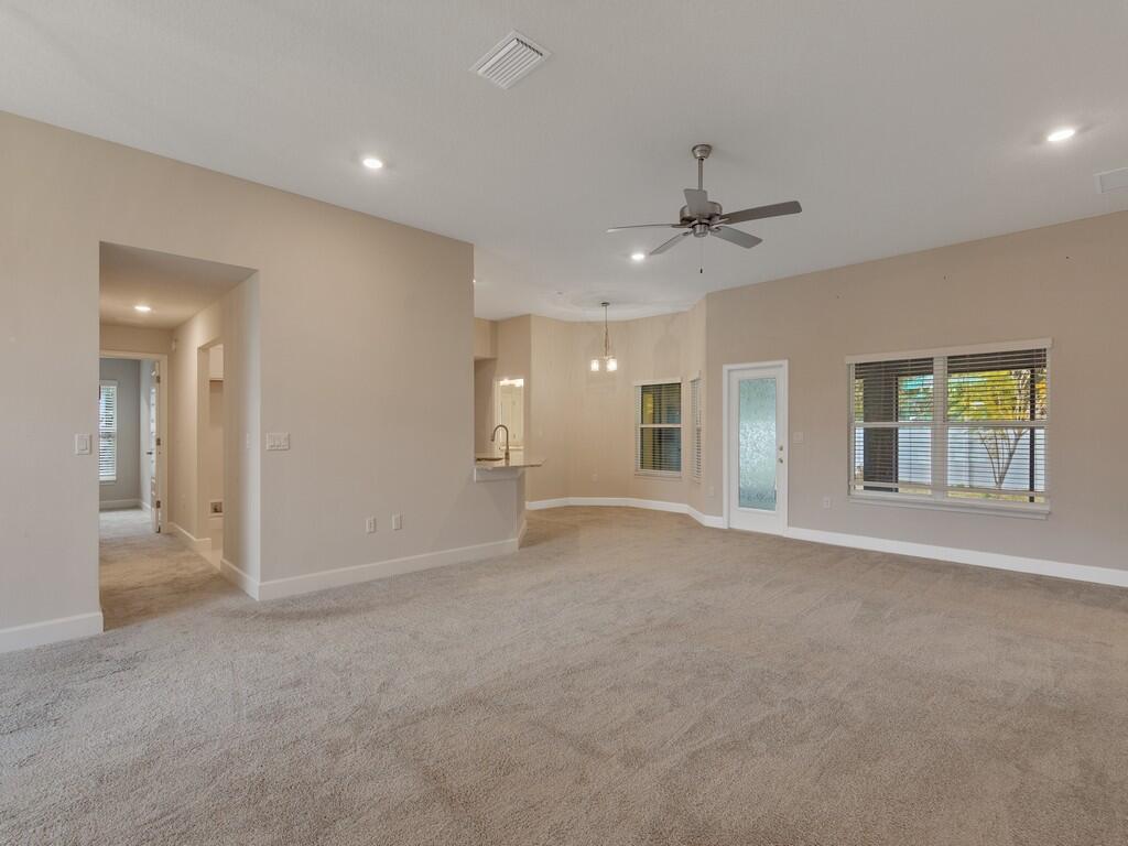 8308 Amalfi Circle, Fort Pierce FL 34951 photo 4