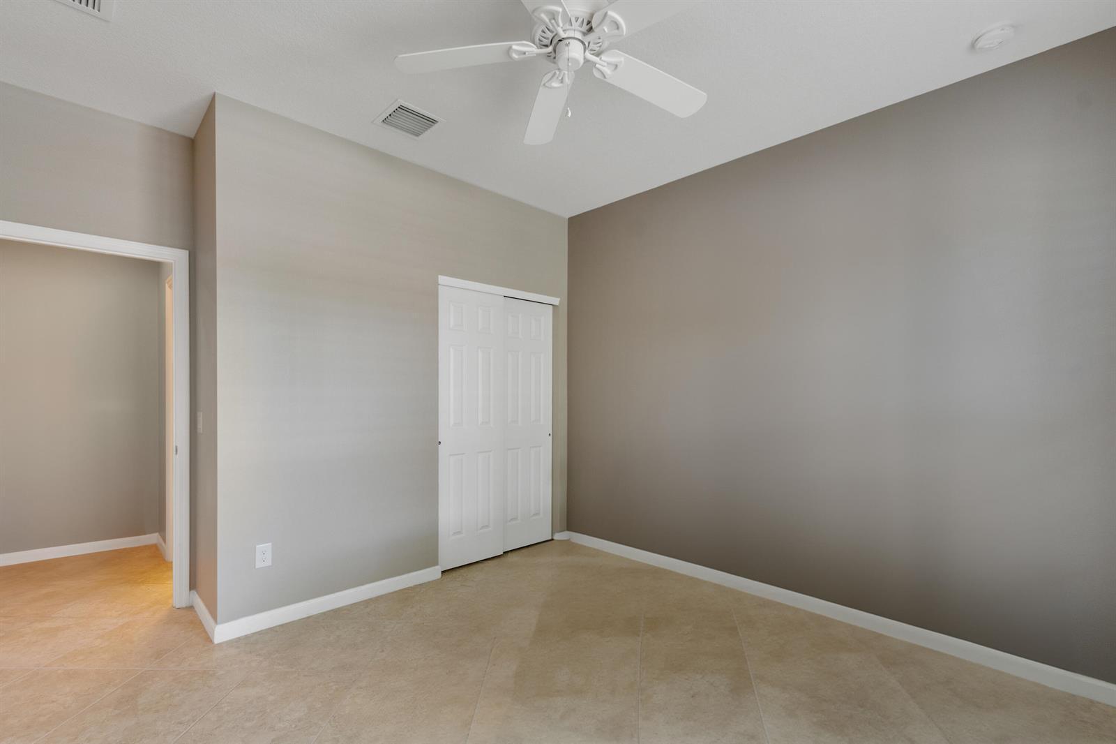 5131 Kipper Way, Vero Beach FL 32967 photo 4