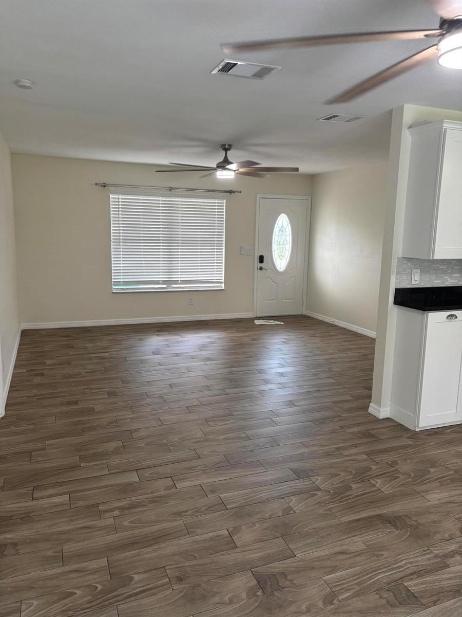 1921 SE Oxmoor Terrace, Port St. Lucie FL 34952 photo 3