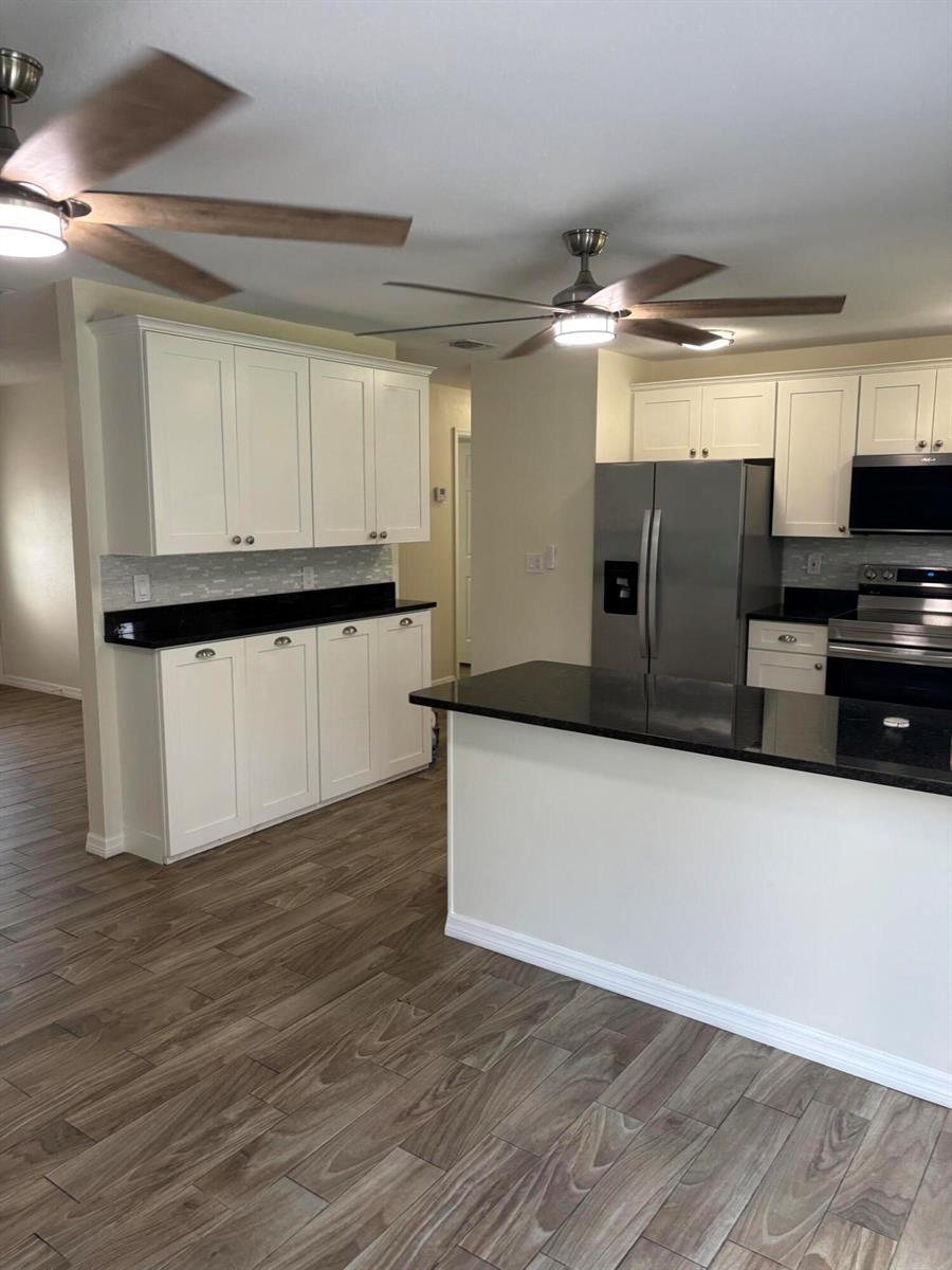 1921 SE Oxmoor Terrace, Port St. Lucie FL 34952 photo 5