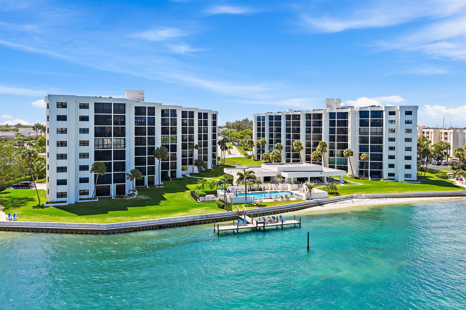 19800 Sandpointe Bay Drive # 305, Tequesta FL 33469 photo 2