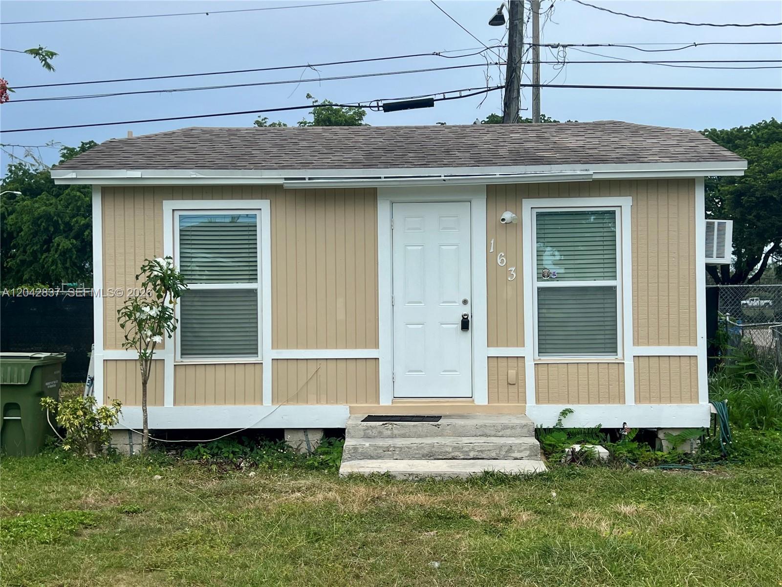 161 NW 6th St # 2, Homestead FL 33030 photo 2