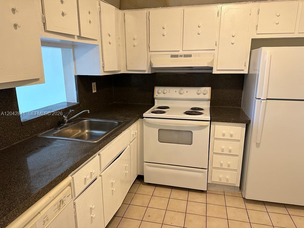 12035 NE 2nd Ave # A406, North Miami FL 33161 photo 3