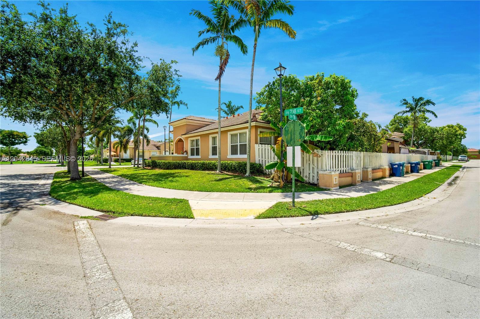 23801 SW 109th Pl, Homestead FL 33032 photo 5