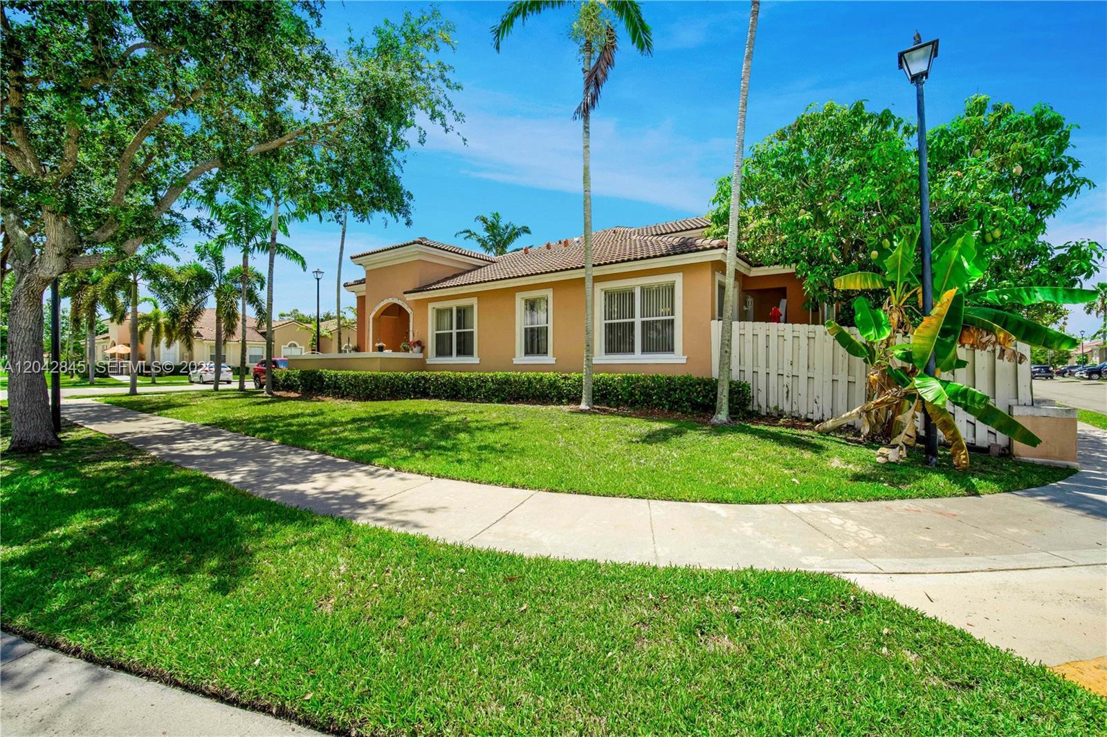 23801 SW 109th Pl, Homestead FL 33032 photo 4