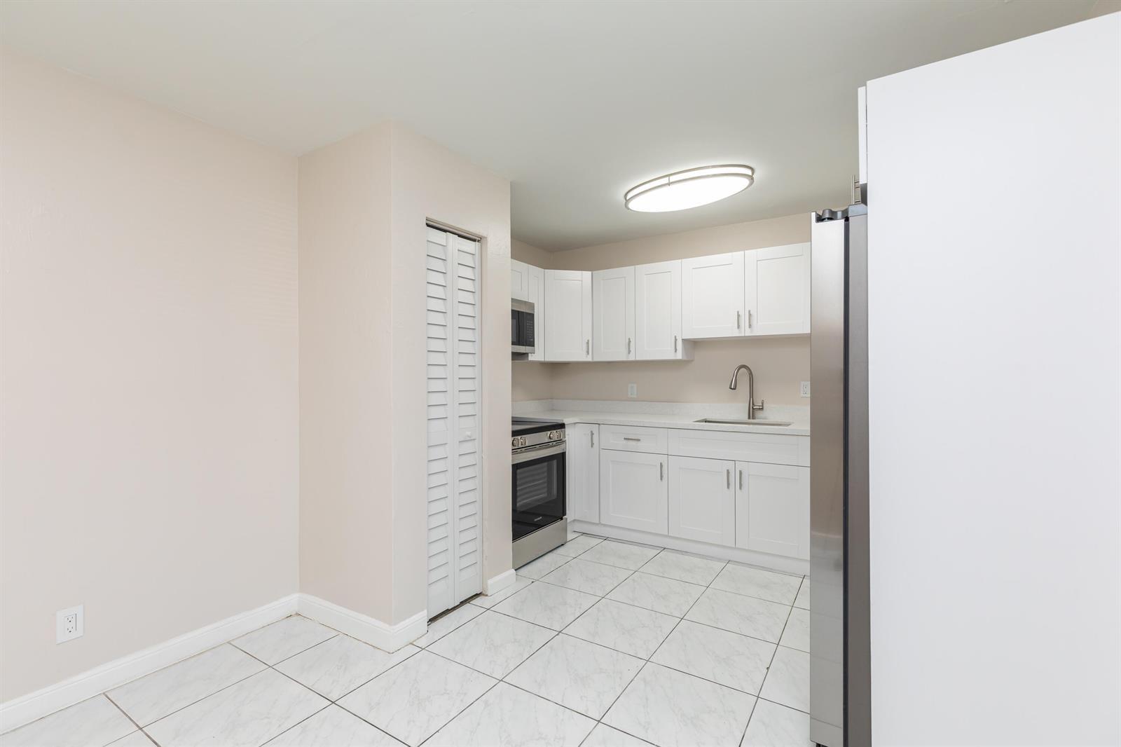 7750 SW 10th Court # B, North Lauderdale FL 33068 photo 4
