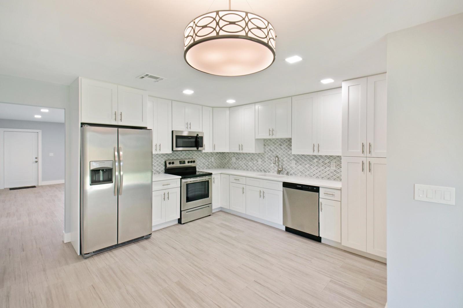 9128 Roan Lane, West Palm Beach FL 33403