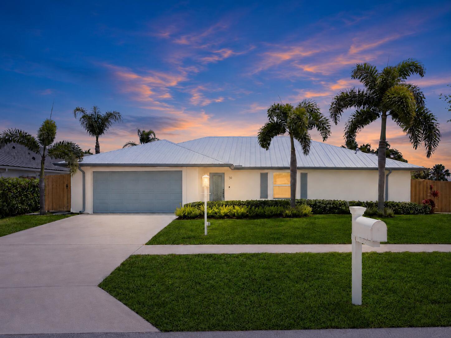 30 Chestnut Trail, Tequesta FL 33469 photo 2