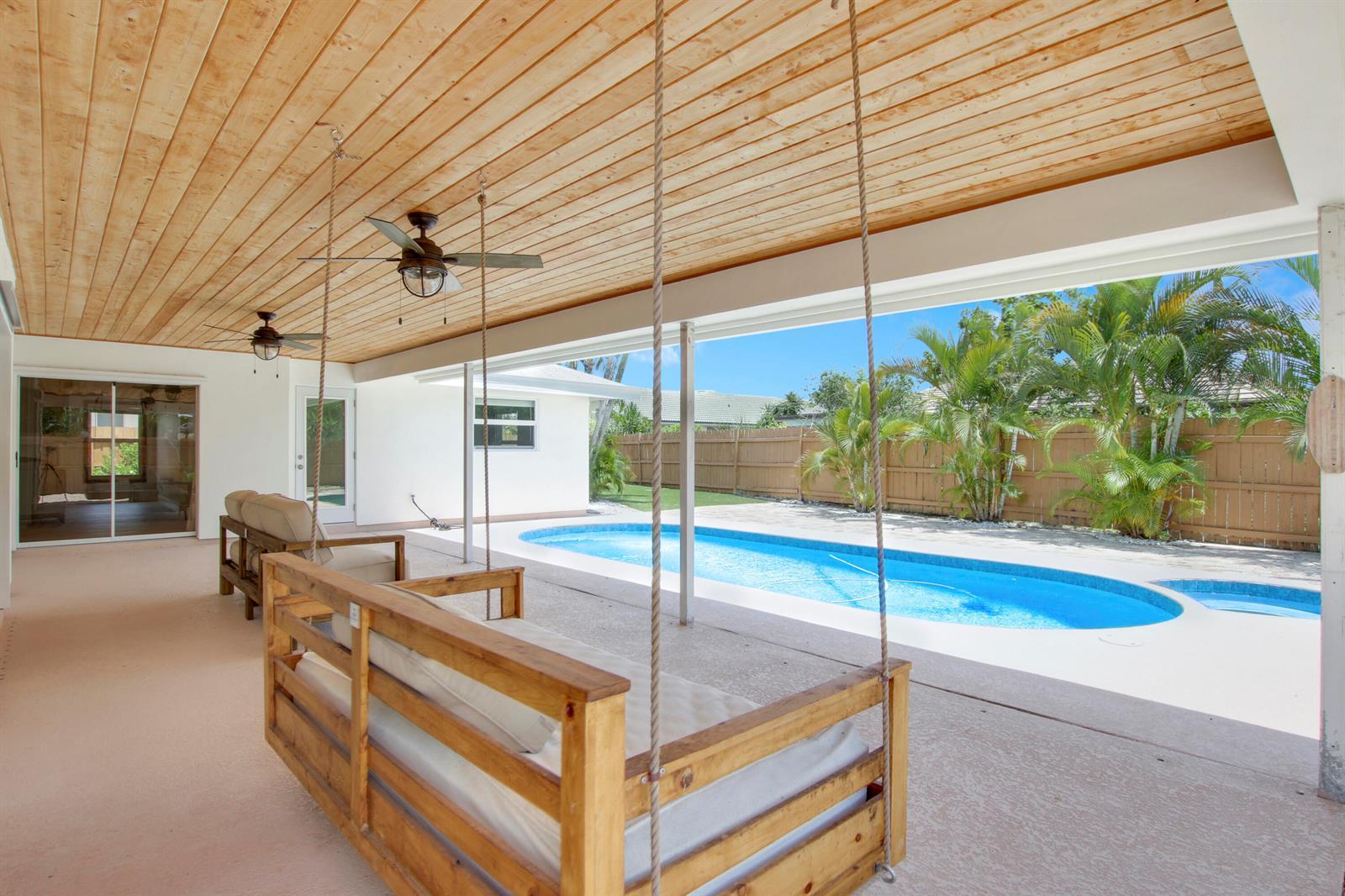30 Chestnut Trail, Tequesta FL 33469 photo 5