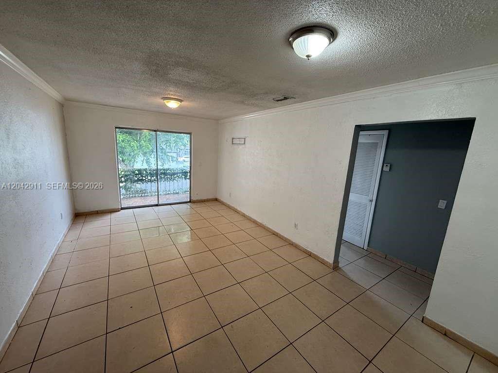 1945 NW 29th St # A6, Miami FL 33142 photo 4