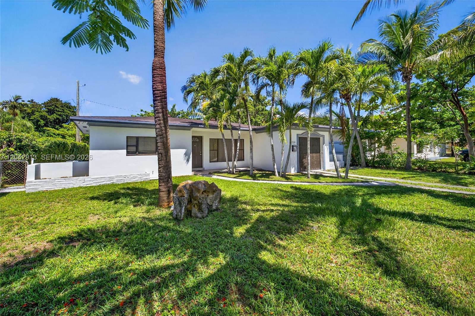 North Miami Beach, FL 33162