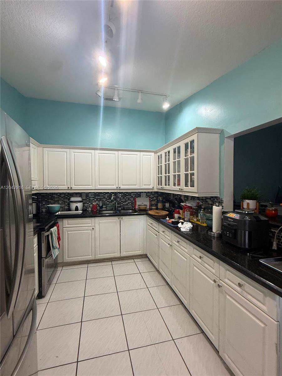 17401 SW 144th Ct, Miami FL 33177 photo 3