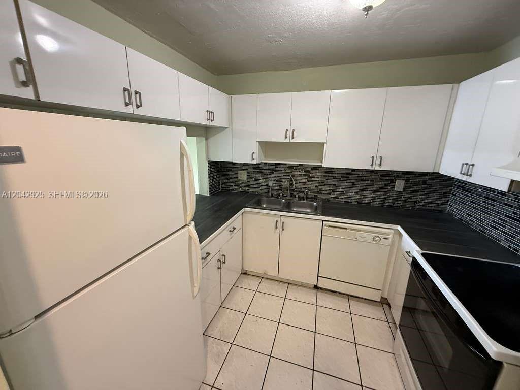 1900 W 68th St # G308, Hialeah FL 33014 photo 2