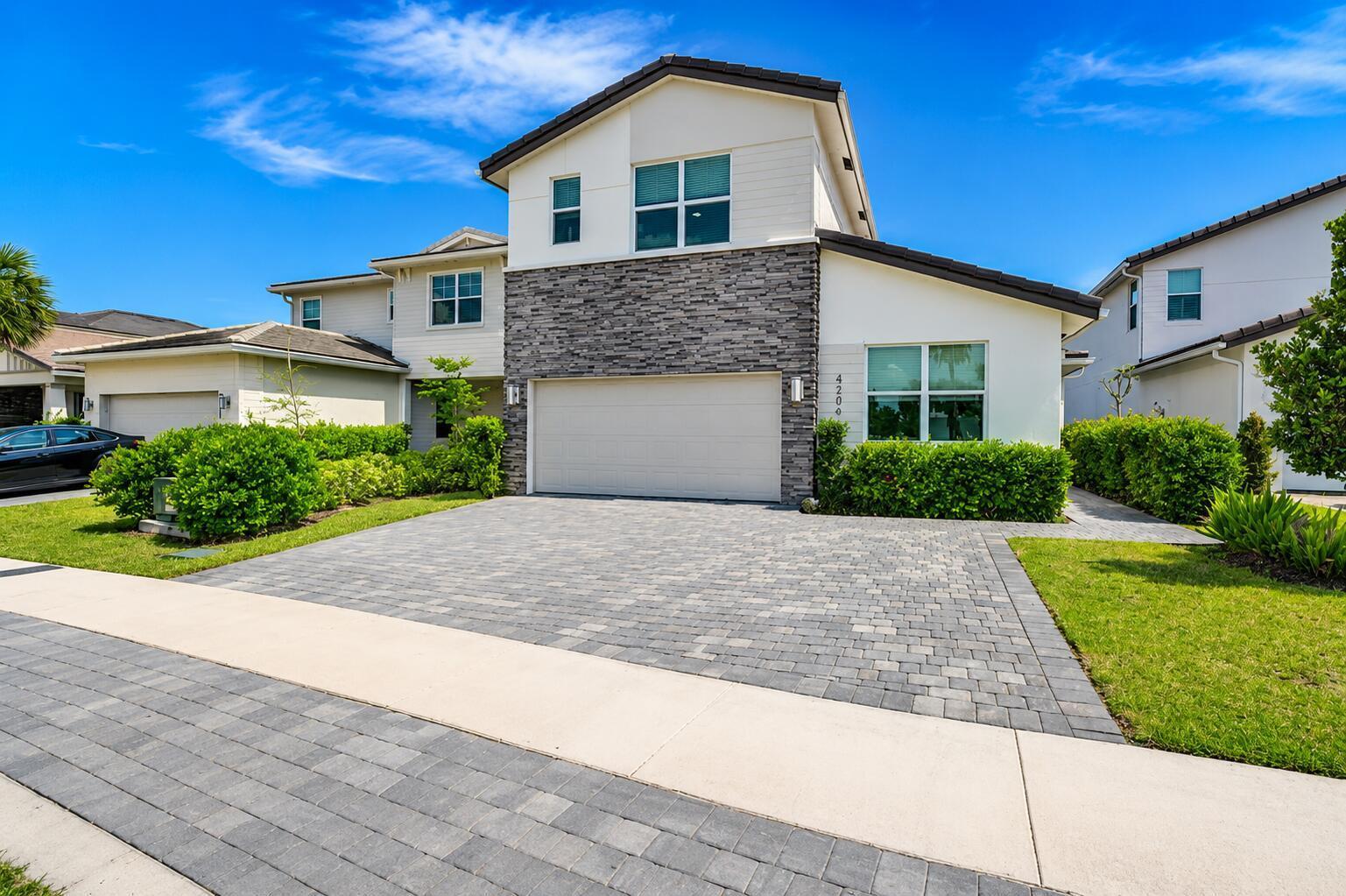 4206 Rosa Drive, Deerfield Beach FL 33064 photo 4