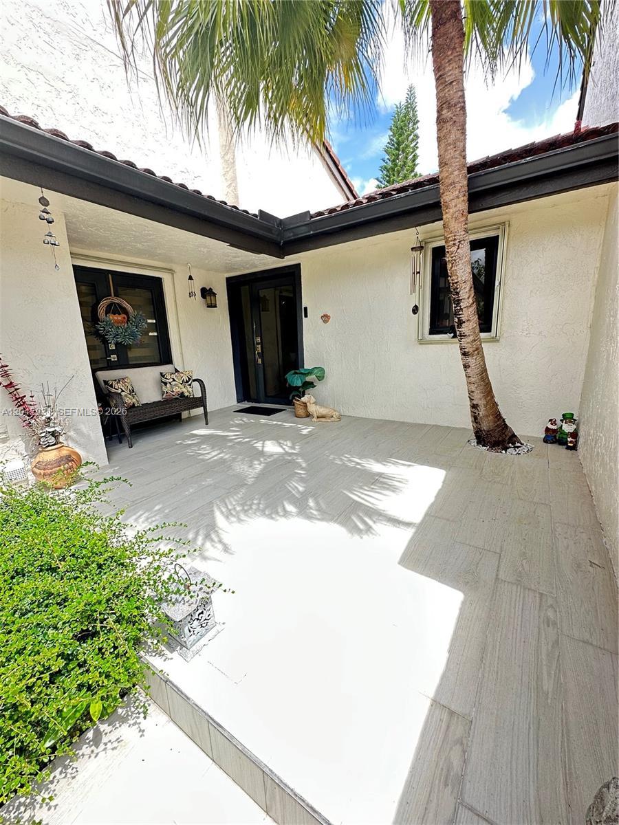 12371 SW 94th Ln, Miami FL 33186 photo 2