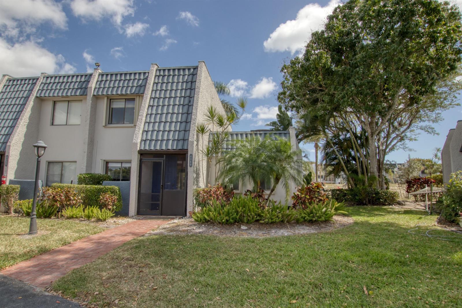 4360 Fountains Drive # 4360, Lake Worth FL 33467