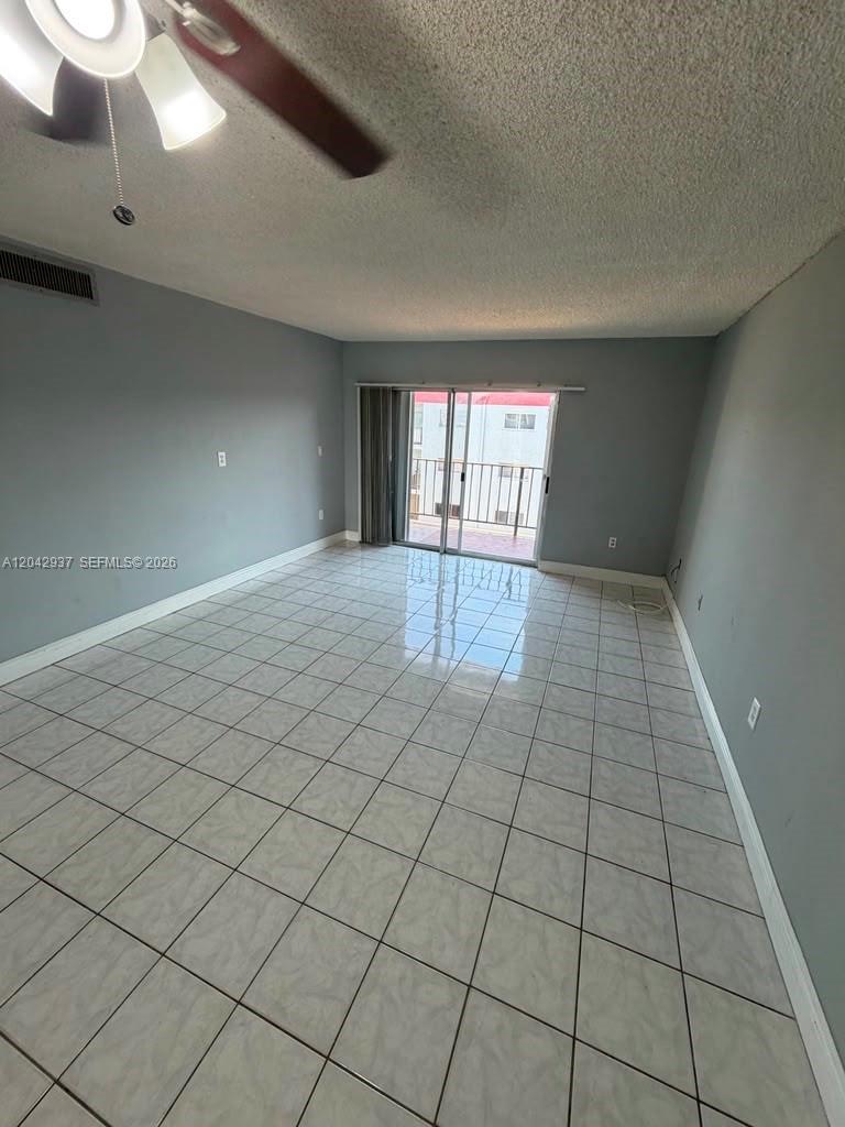 6070 W 19th Ave # 314, Hialeah FL 33012