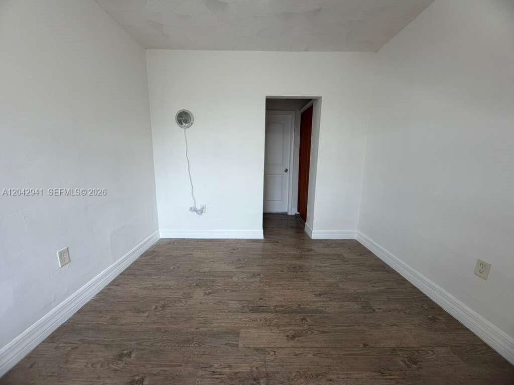 Miami, FL 33147 photo 3