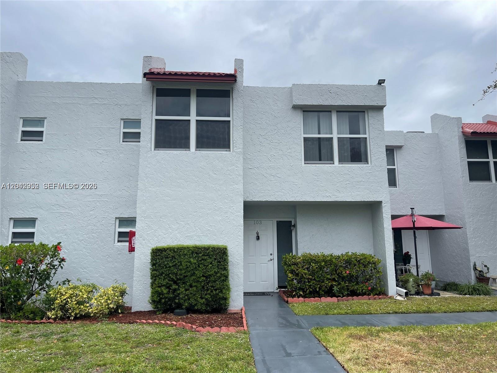9401 Evergreen Pl # 103, Davie FL 33324