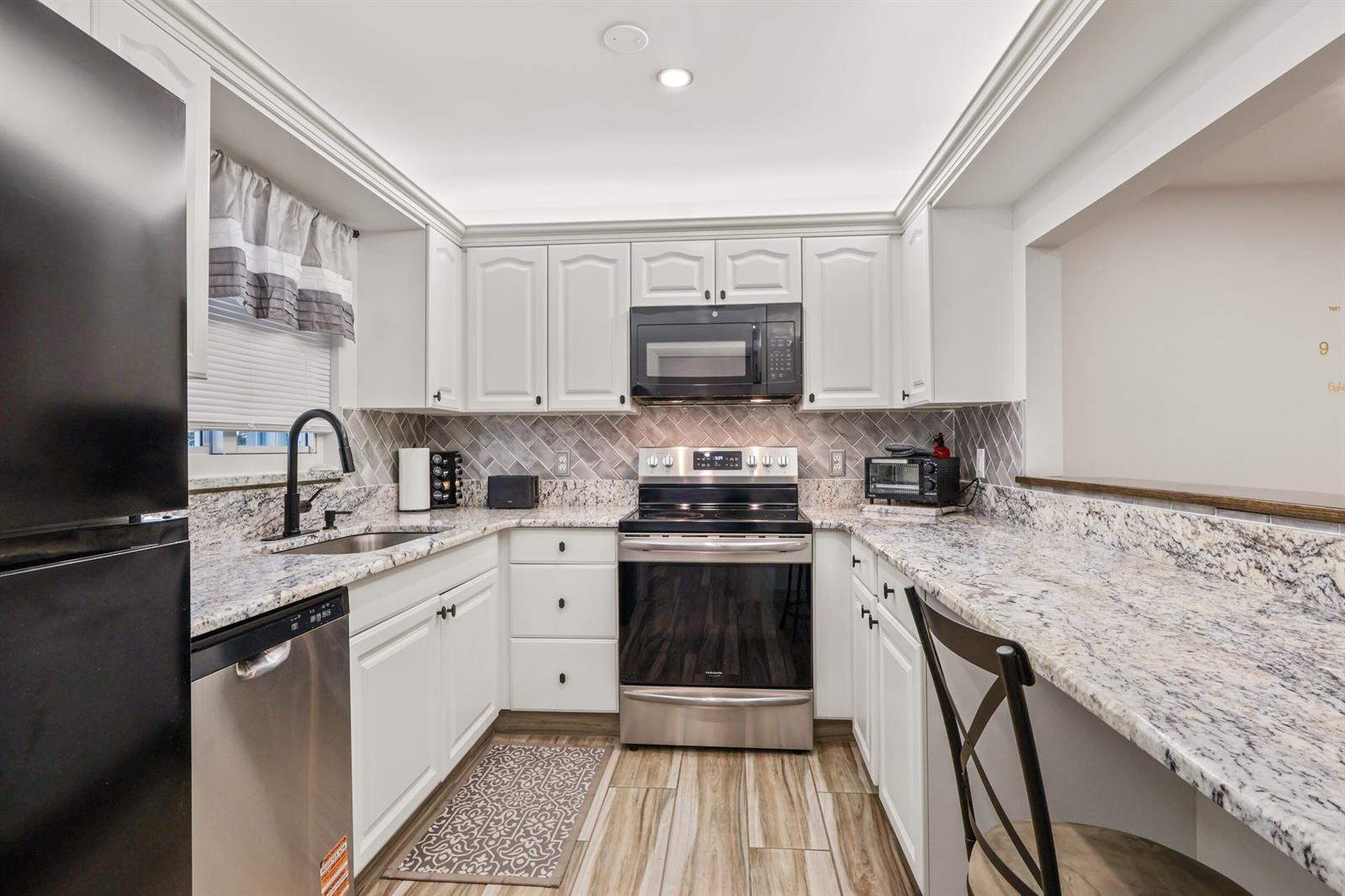 2950 SE Ocean Boulevard # 5, Stuart FL 34996