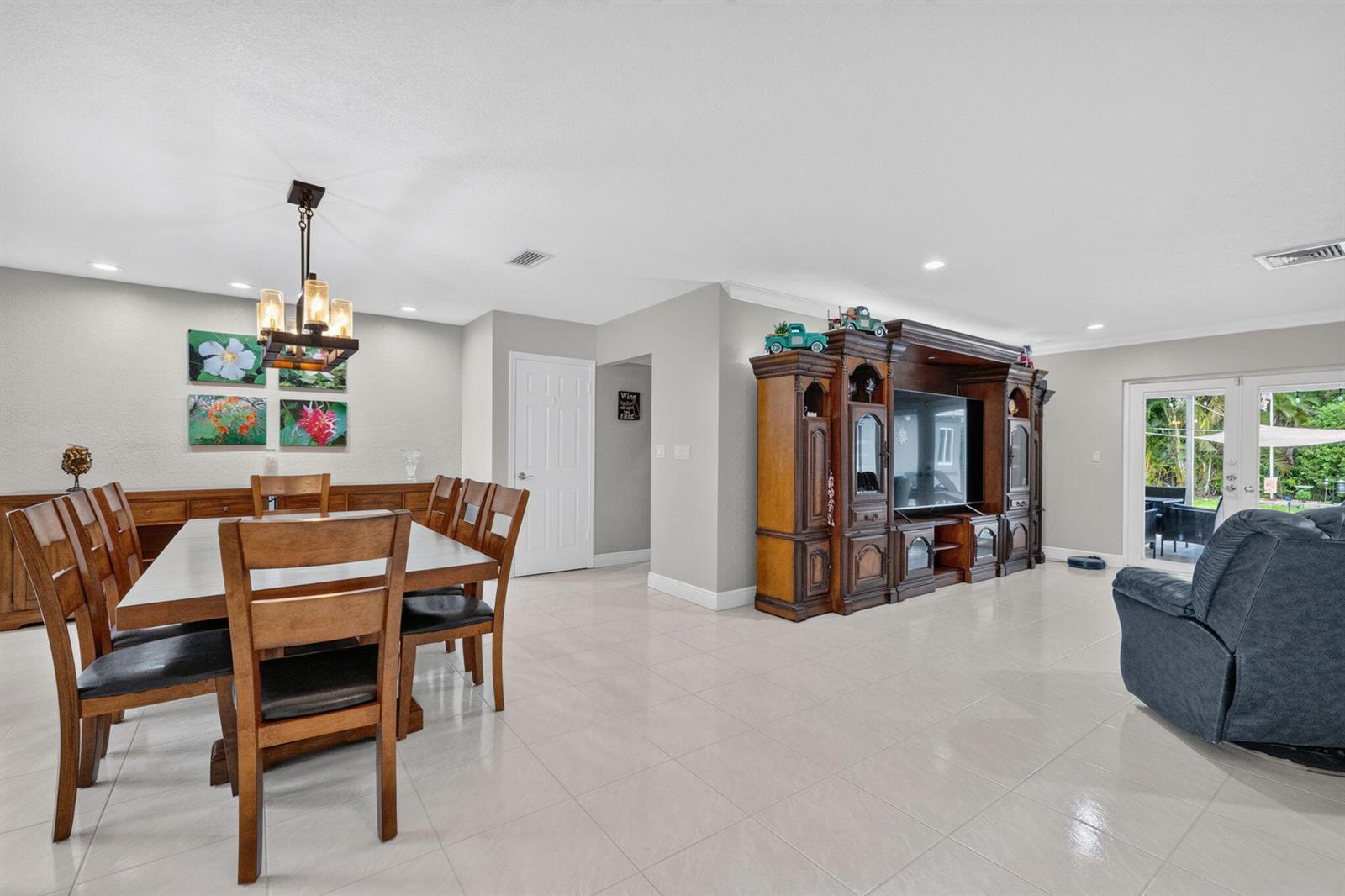 1940 SW 73rd Avenue, Plantation FL 33317 photo 3