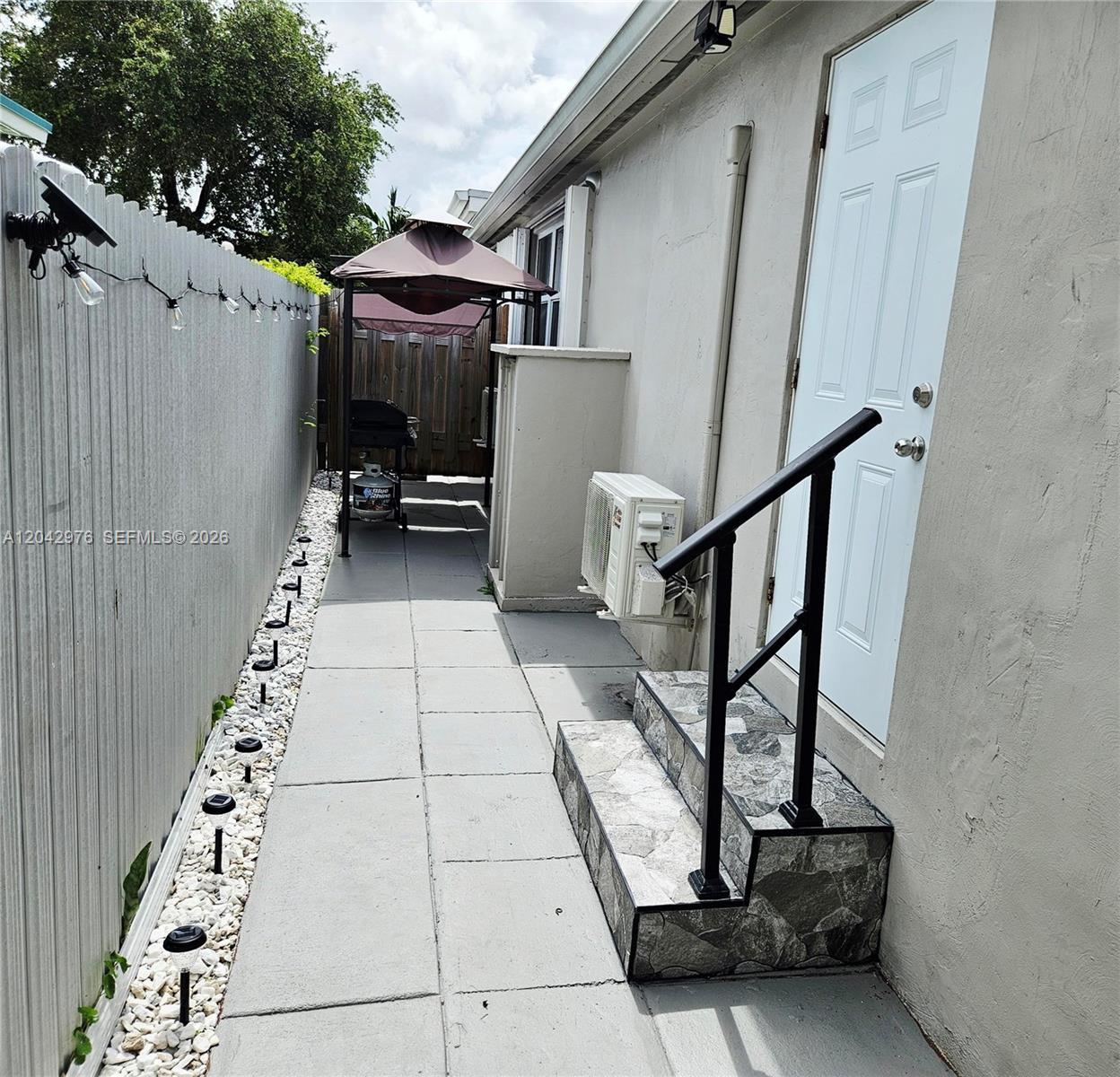 000 NW 51 AVE, Miami FL 33126