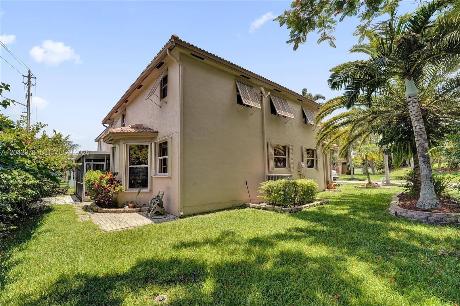 16091 La Costa Dr, Weston FL 33326 photo 4