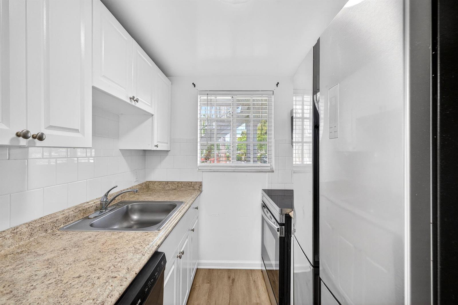 3380 NE 16th Terrace Unit 3, Pompano Beach FL 33064 photo 2