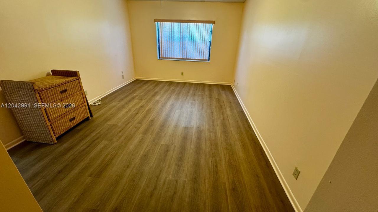 Hallandale Beach, FL 33009 photo 4