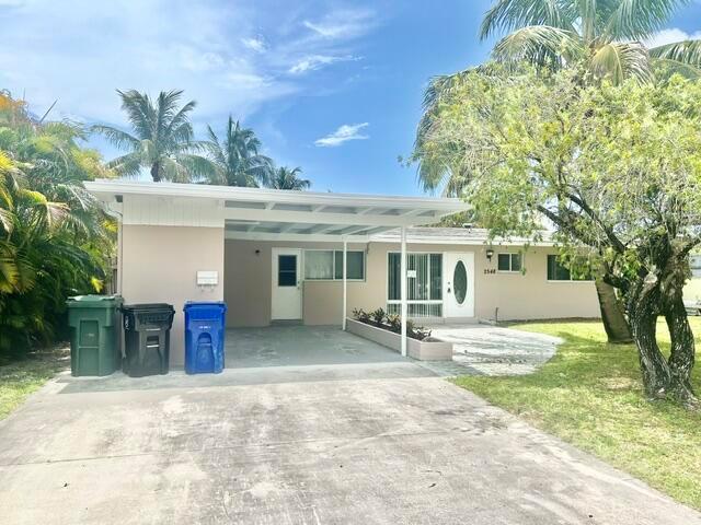 2548 Gulfstream Lane, Fort Lauderdale FL 33312 photo 2