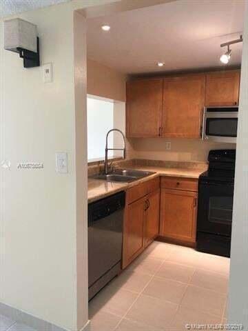 1911 Sabal Palm Drive # 104, Davie FL 33324 photo 2