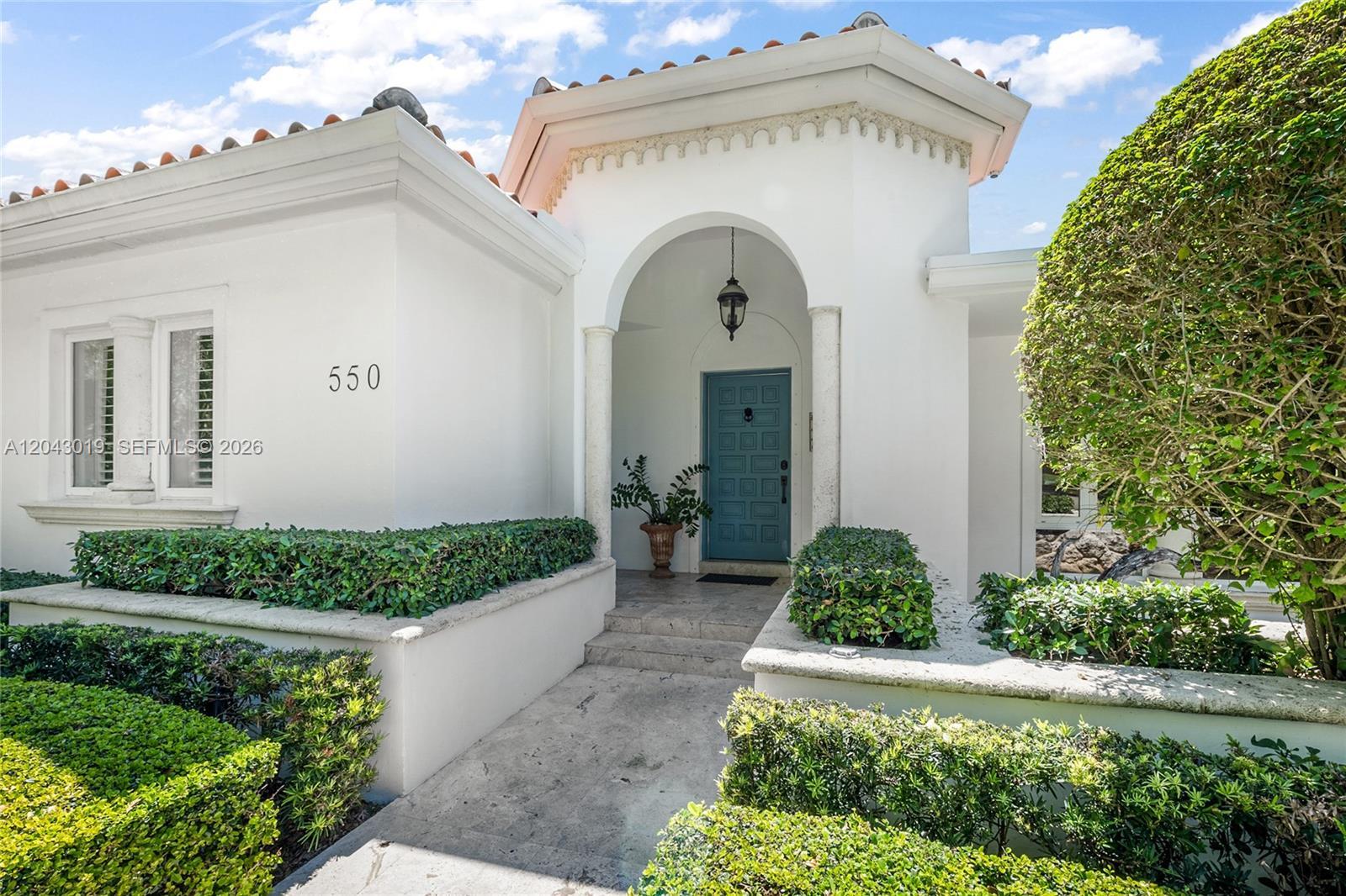 550 Jeronimo Dr, Coral Gables FL 33146 photo 2