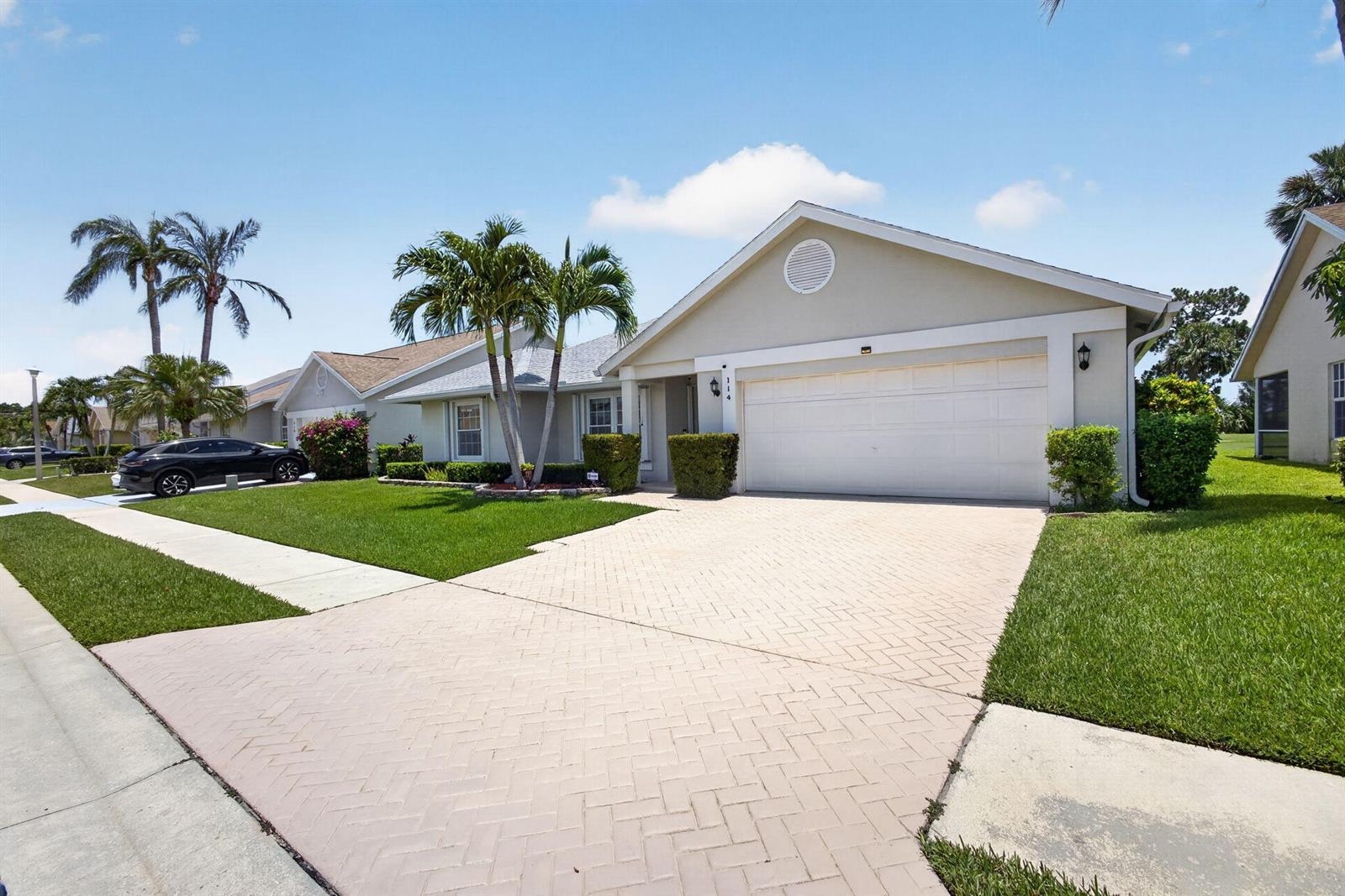 114 Palomino Drive, Jupiter FL 33458 photo 2