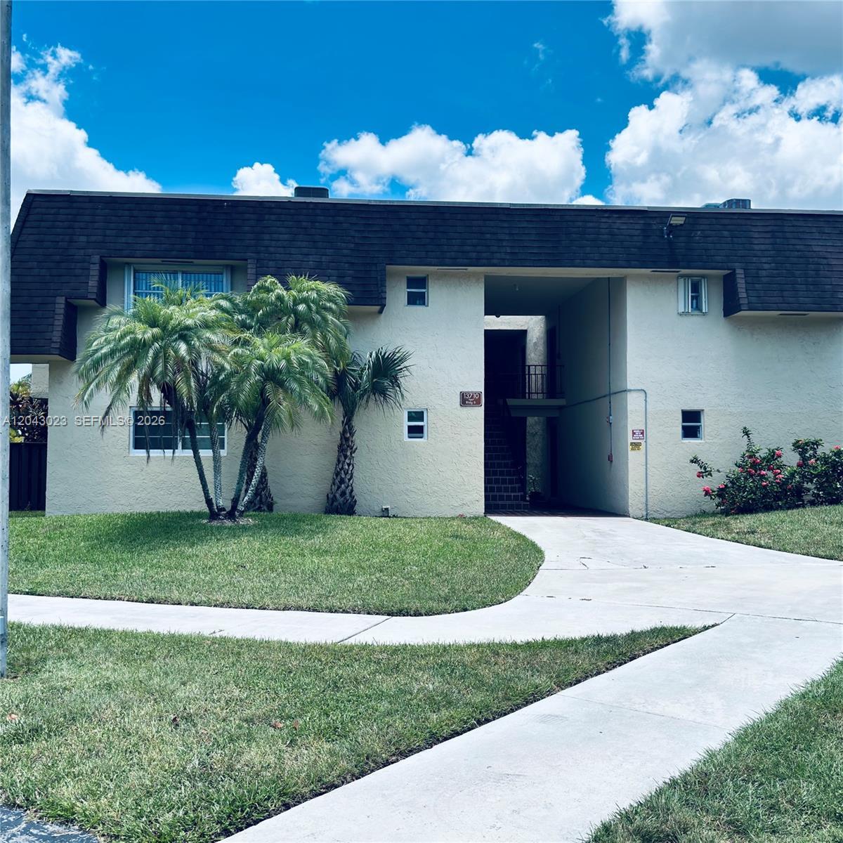 13710 SW 90th Ave # 4, Miami FL 33176