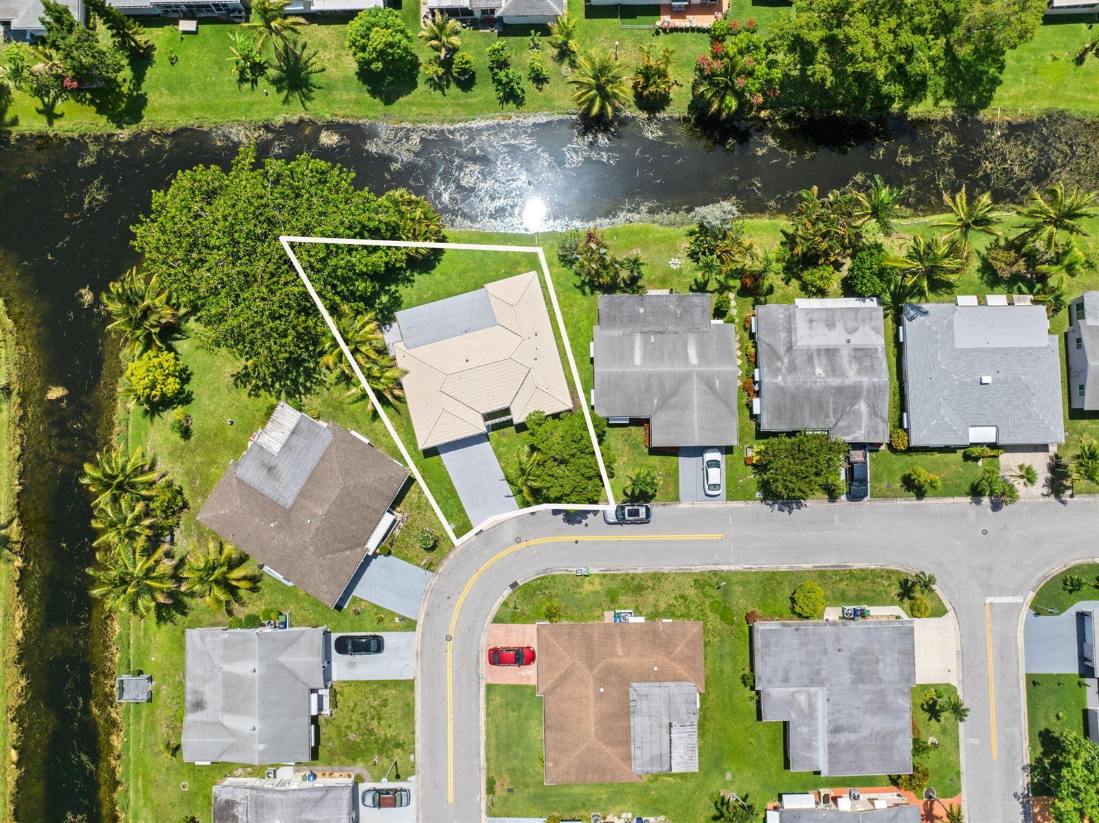 1550 NW 70th Terrace, Margate FL 33063 photo 2