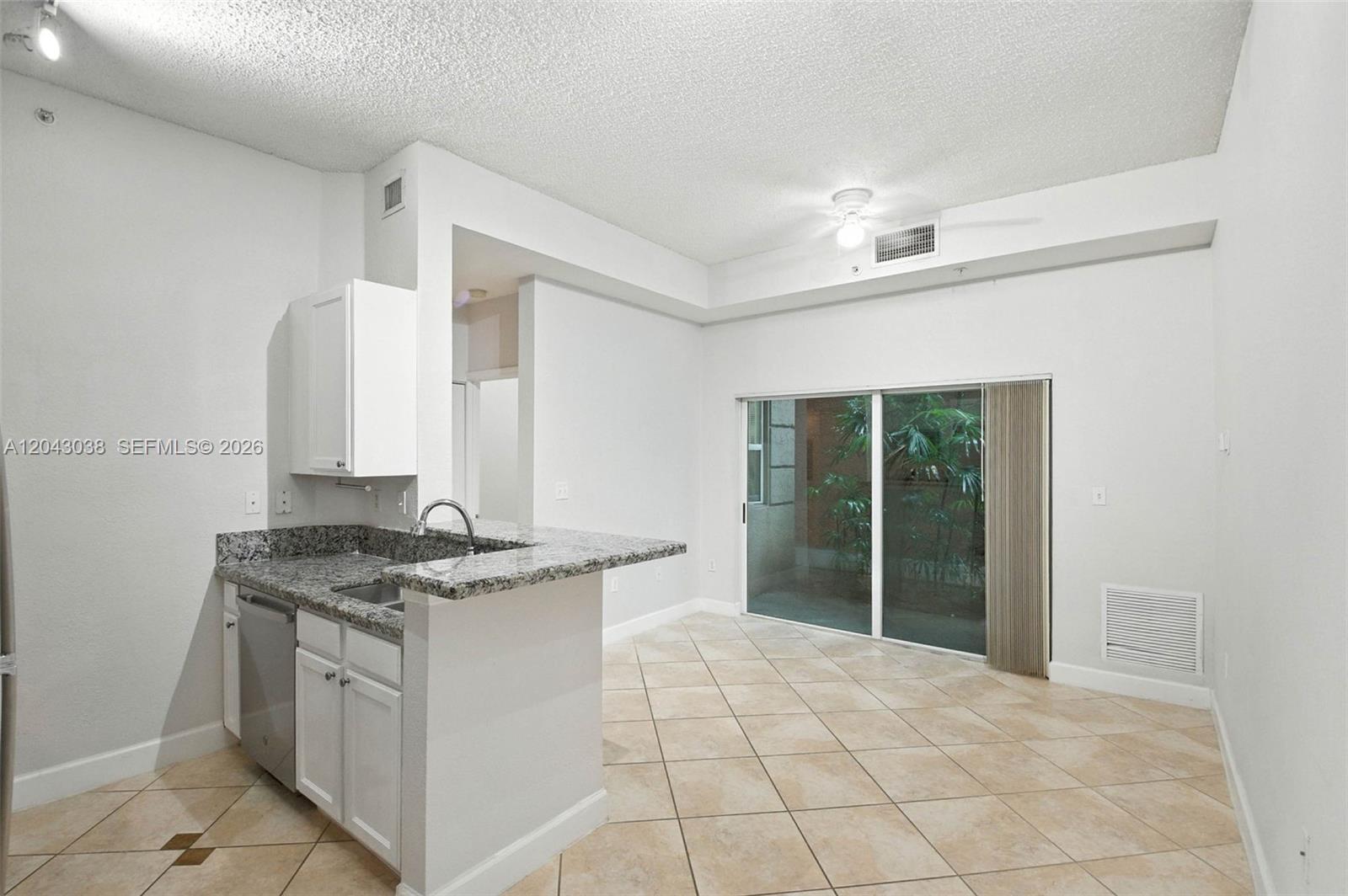 6001 SW 70th St # 108, South Miami FL 33143 photo 5