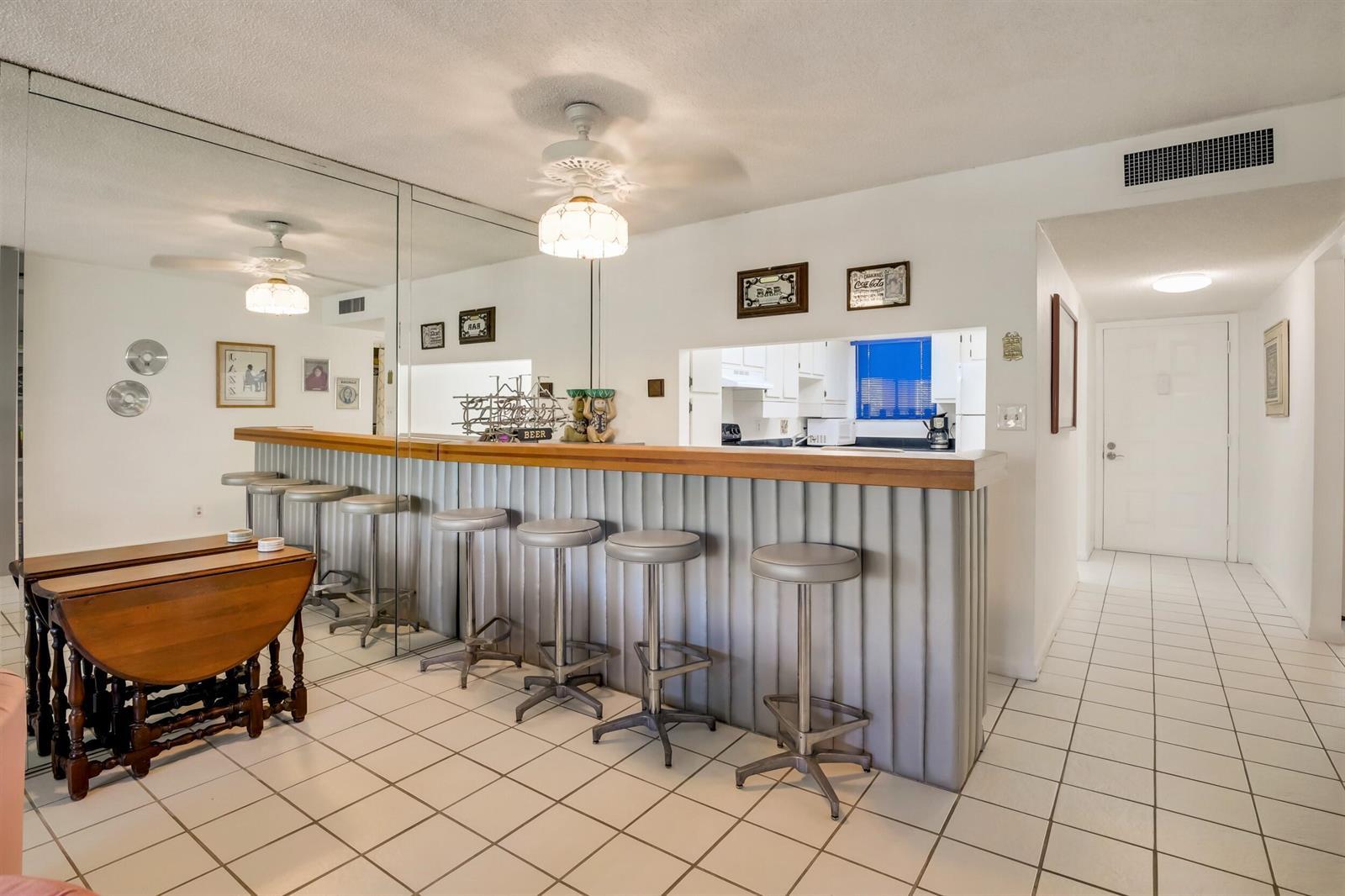 3154 Via Poinciana # 116, FL 33467 photo 5