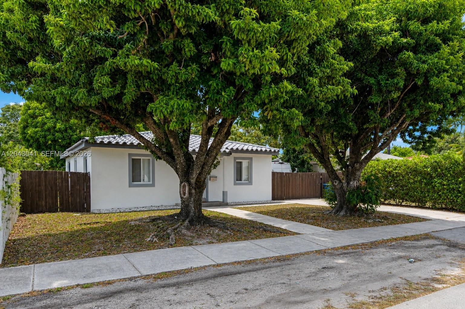 270 NW 51st Ave, Miami FL 33126 photo 3